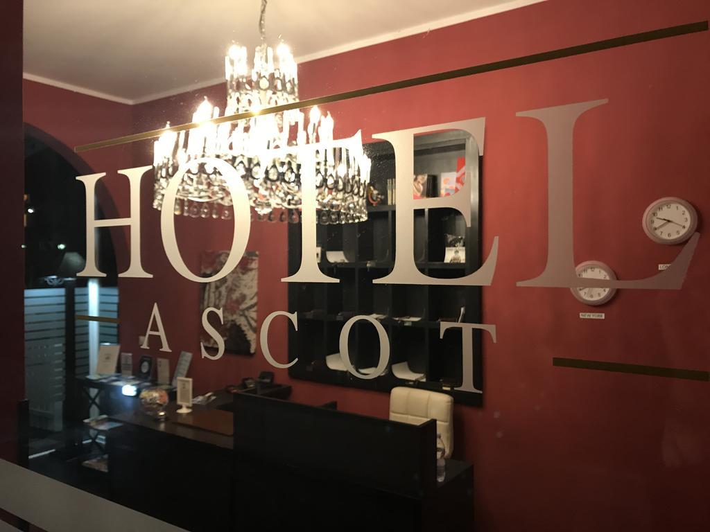 Hotel Ascot Caianello Exteriör bild